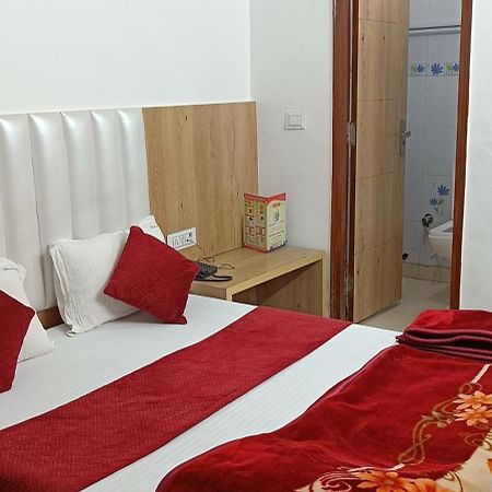 Hotel A10 New Delhi Eksteriør billede