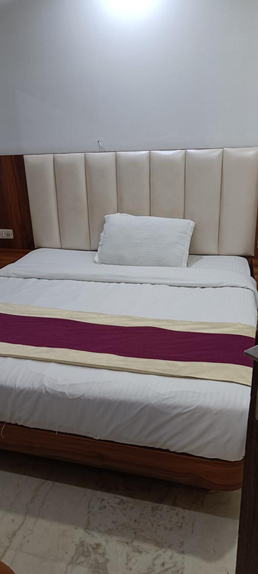 Hotel A10 New Delhi Eksteriør billede