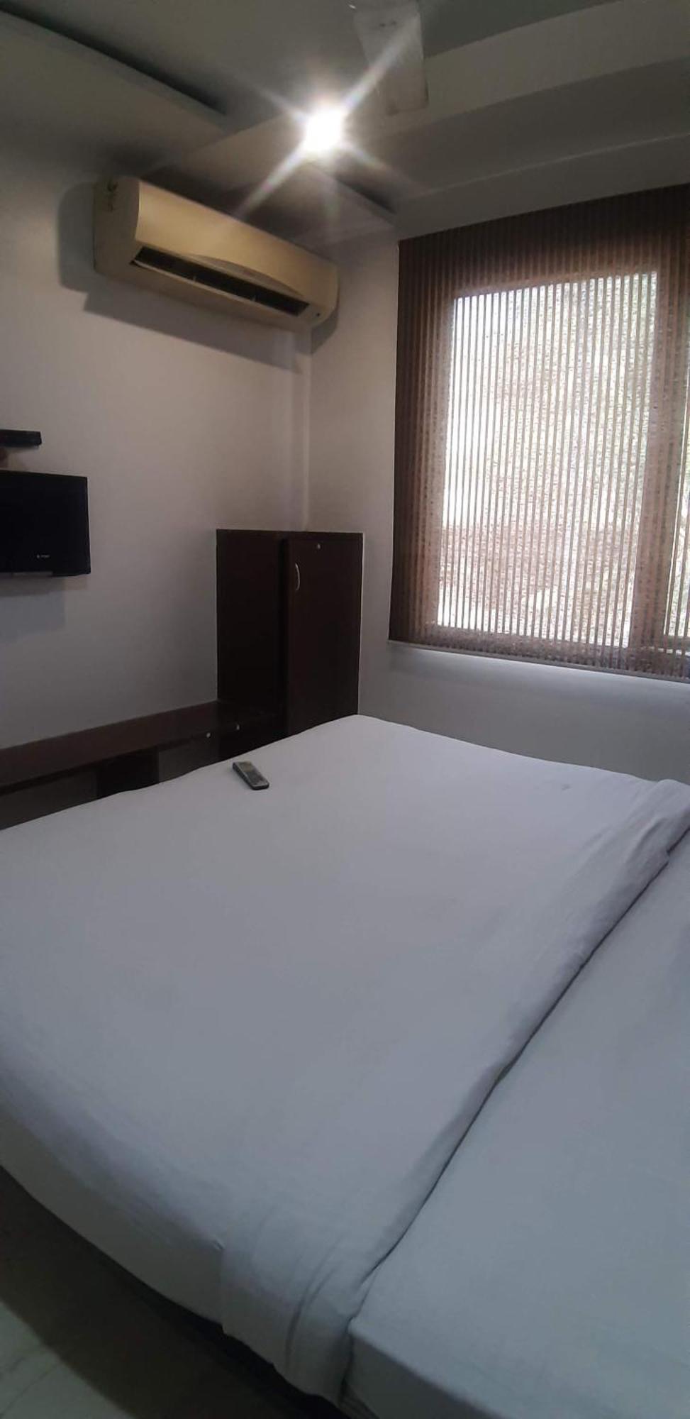 Hotel A10 New Delhi Eksteriør billede